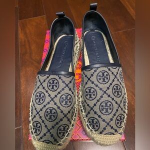 Tory Burch Navy logo Jacquard shoes